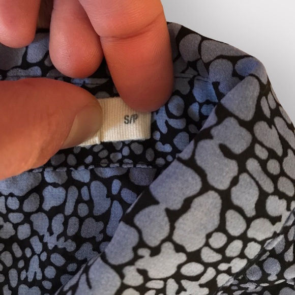Made For Each Other size small animal print blue & black long sleeve button down - Picture 4 of 5